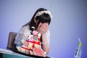 声優陣からのお祝いメッセージに照れる村川梨衣。(写真提供:日本コロムビア)