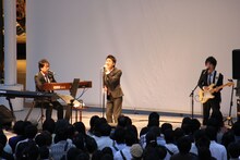 DEEN（写真提供：EPICレコードジャパン）