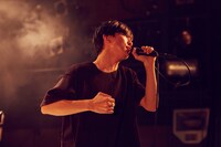 福永浩平（Vo）（撮影：岩崎真子）