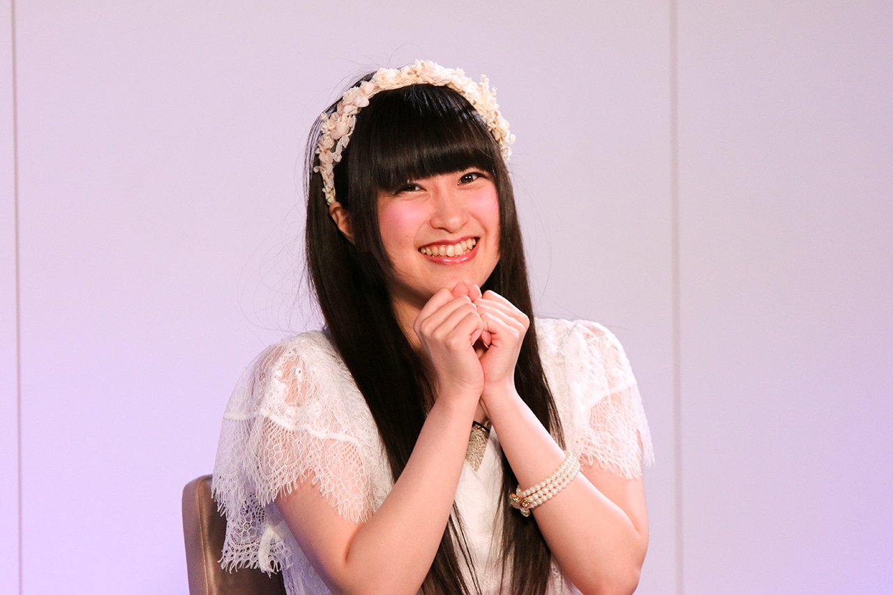 村川梨衣