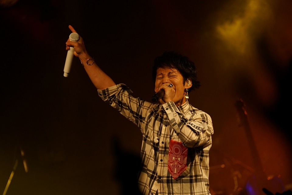 TAKUYA∞（Vo）（写真提供：ソニー・ミュージックレコーズ）