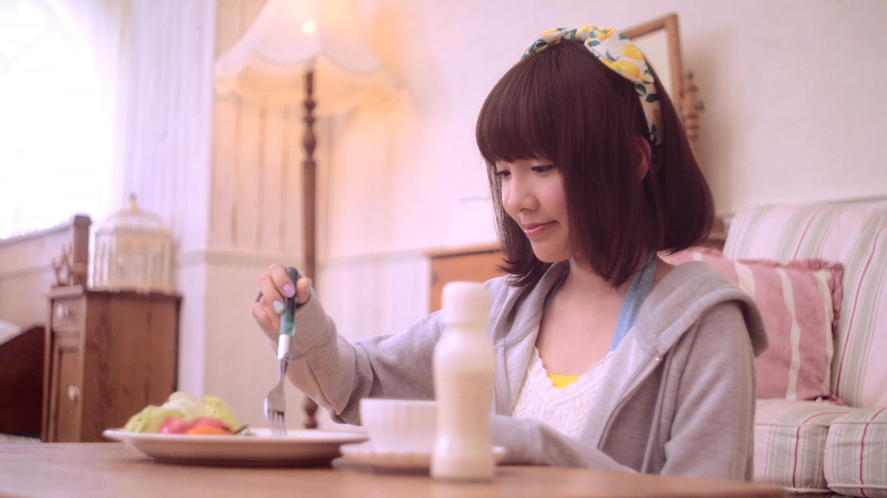 every▼ing!「DREAM FLIGHT」ミュージックビデオのワンシーン。