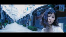 前田敦子「Selfish」ミュージックビデオのワンシーン。