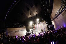 「ONIGAWARA 1st mini album『欲望』リリースツアー2016～ボーイフレンド就任記念式典～」東京・WWW公演の様子。（撮影：山川哲矢）