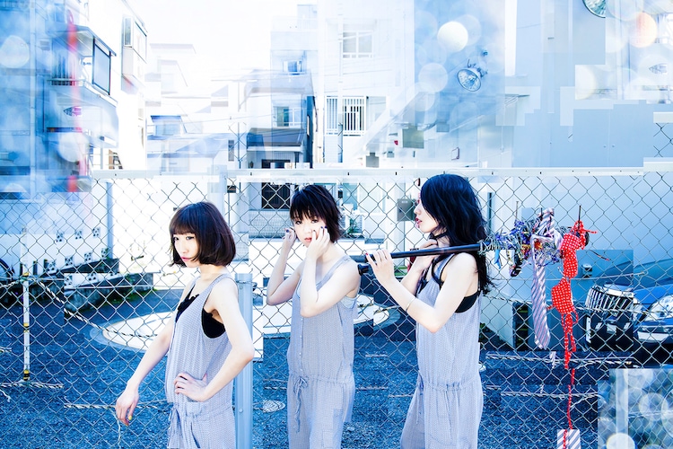 リアル3区 ドンキ行くけどなんかいる レコ発にram Rider Hy4 4yh登場 音楽ナタリー