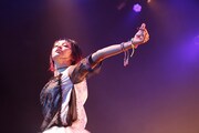 LiSA「LiVE is Smile Always～Hi! FiVE～」の様子。（photo by tetsuya yamamoto）
