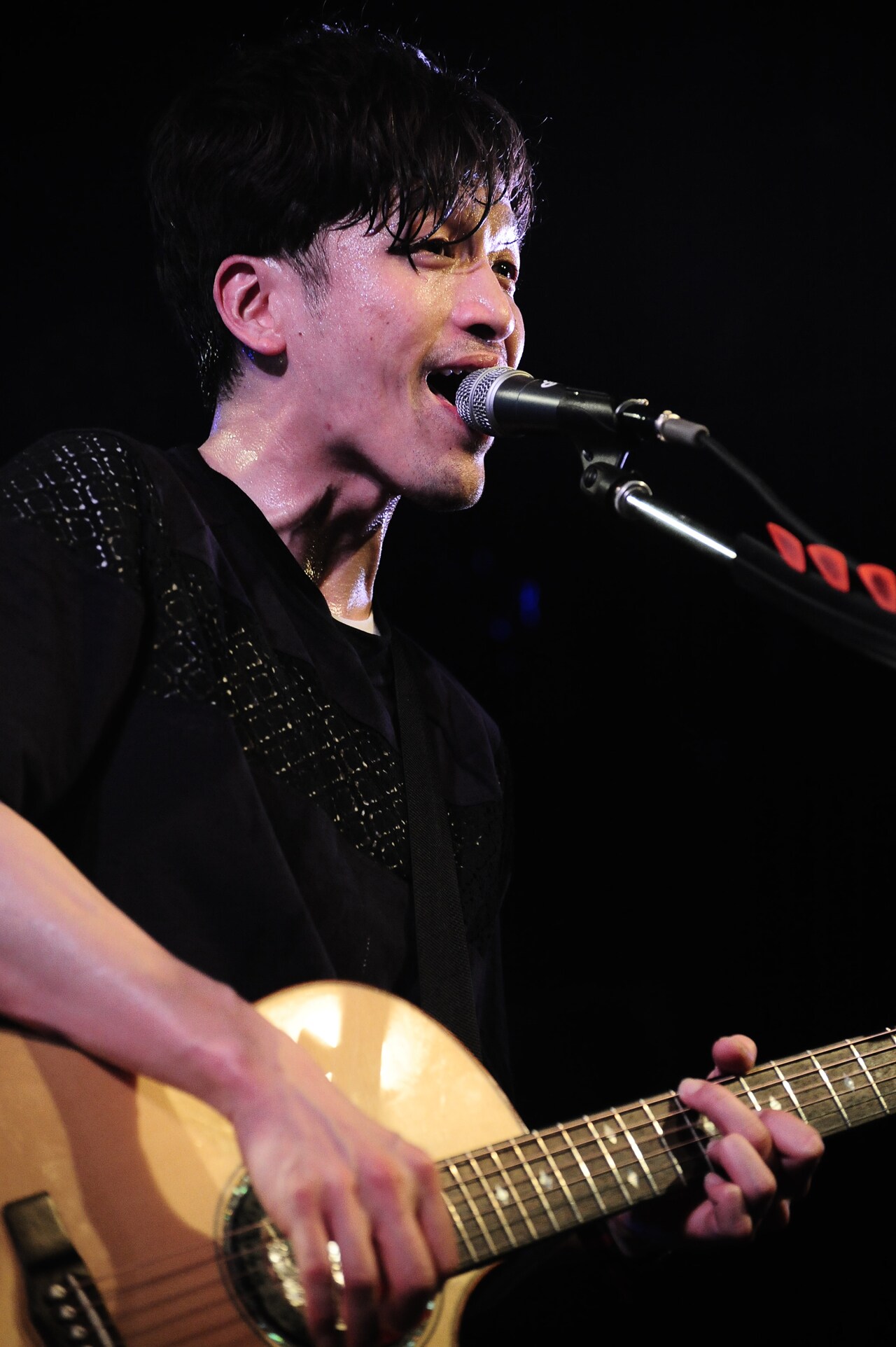 Niw企画アコースティックライブに渡邊忍、Keishi Tanaka、TGMX