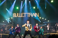 超特急（撮影：米山三郎[SignaL]）