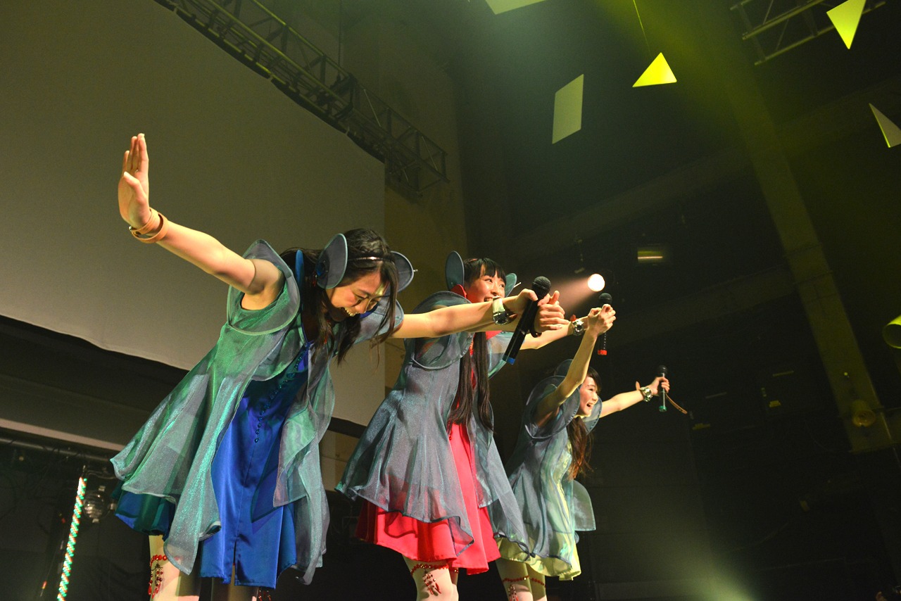 Cupitronワンマンライブ「Galaxy Party ver2.0.0」の様子。