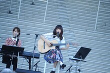 藤原さくらフリーライブの様子。