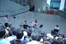 藤原さくらフリーライブの様子。