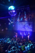 Cupitronワンマンライブ「Galaxy Party ver2.0.0」の様子。