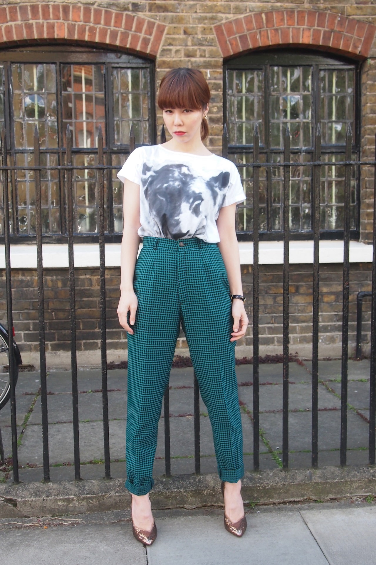 MEGのスタイル本「MEG FASHION DIARY」にロンドンでの写真