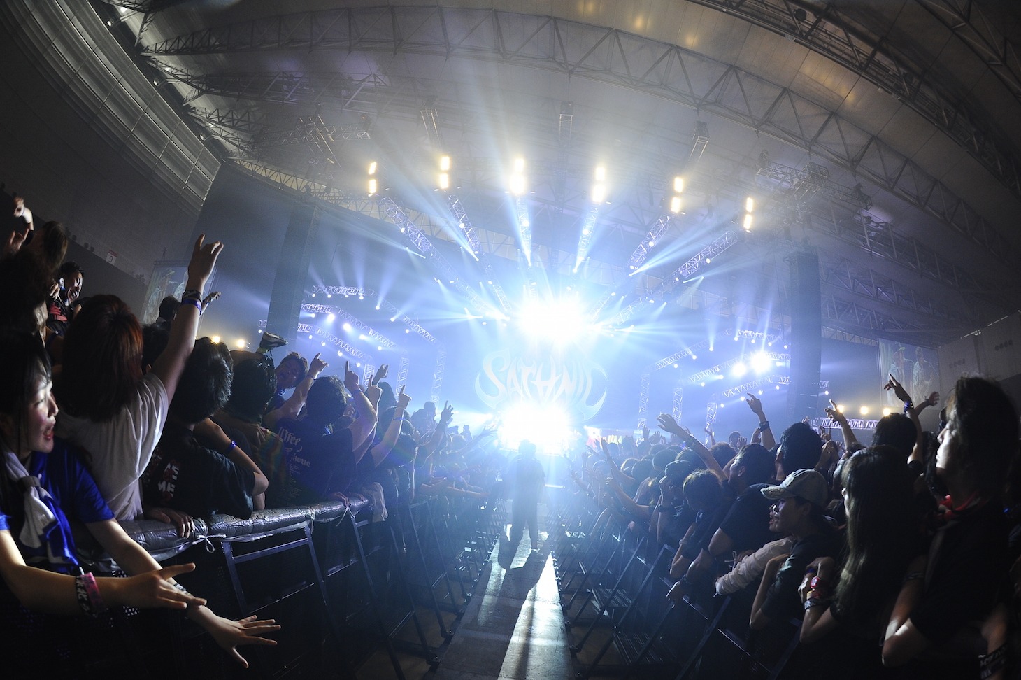「SATANIC CARNIVAL'16」の様子。（Photo by Yuji Honda）