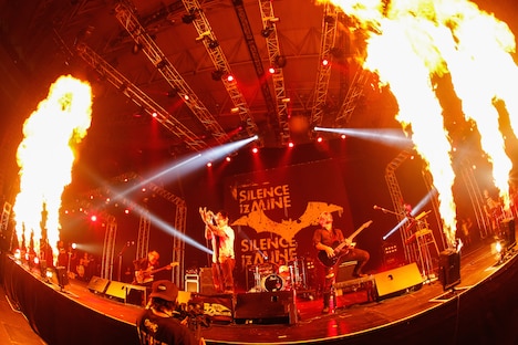 SiM（Photo by Yosuke Kamiyama）