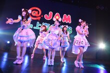 わーすたによるライブの様子。