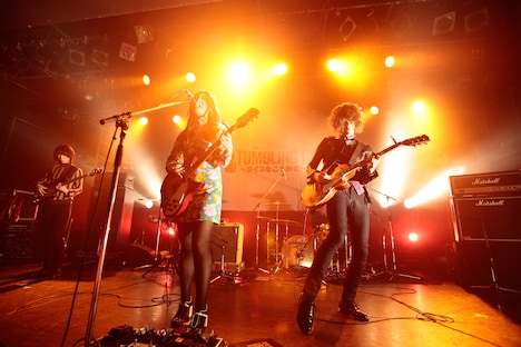 GLIM SPANKY（撮影：板橋淳一）