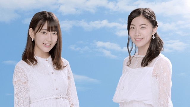 左から宮脇咲良、松井珠理奈。(c)AKS