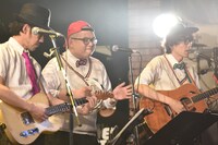 左から八橋義幸、斉藤伸也、竹内サティフォ。