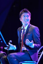 池森秀一（Vo）（写真提供：EPICレコードジャパン）