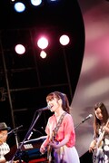 瀧川ありさ、LIQUIDROOM公演の様子。（写真提供：SME records）