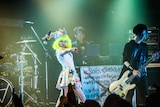 J.M.(0.8秒と衝撃。)と上田剛士。(撮影:浜野カズシ)
