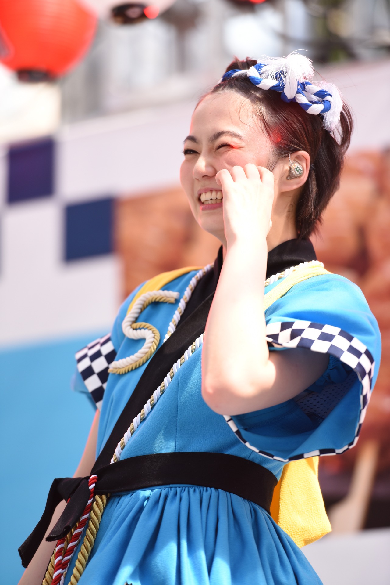 安本彩花