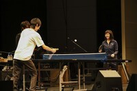 「しりとり卓球」の様子。