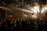 藤岡みなみ＆ザ・モローンズ「2016年、確信」の様子。