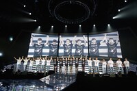 「2PM ARENA TOUR 2016 "GALAXY OF 2PM"」大阪・大阪城ホール公演の様子。（写真提供：EPICレコードジャパン）