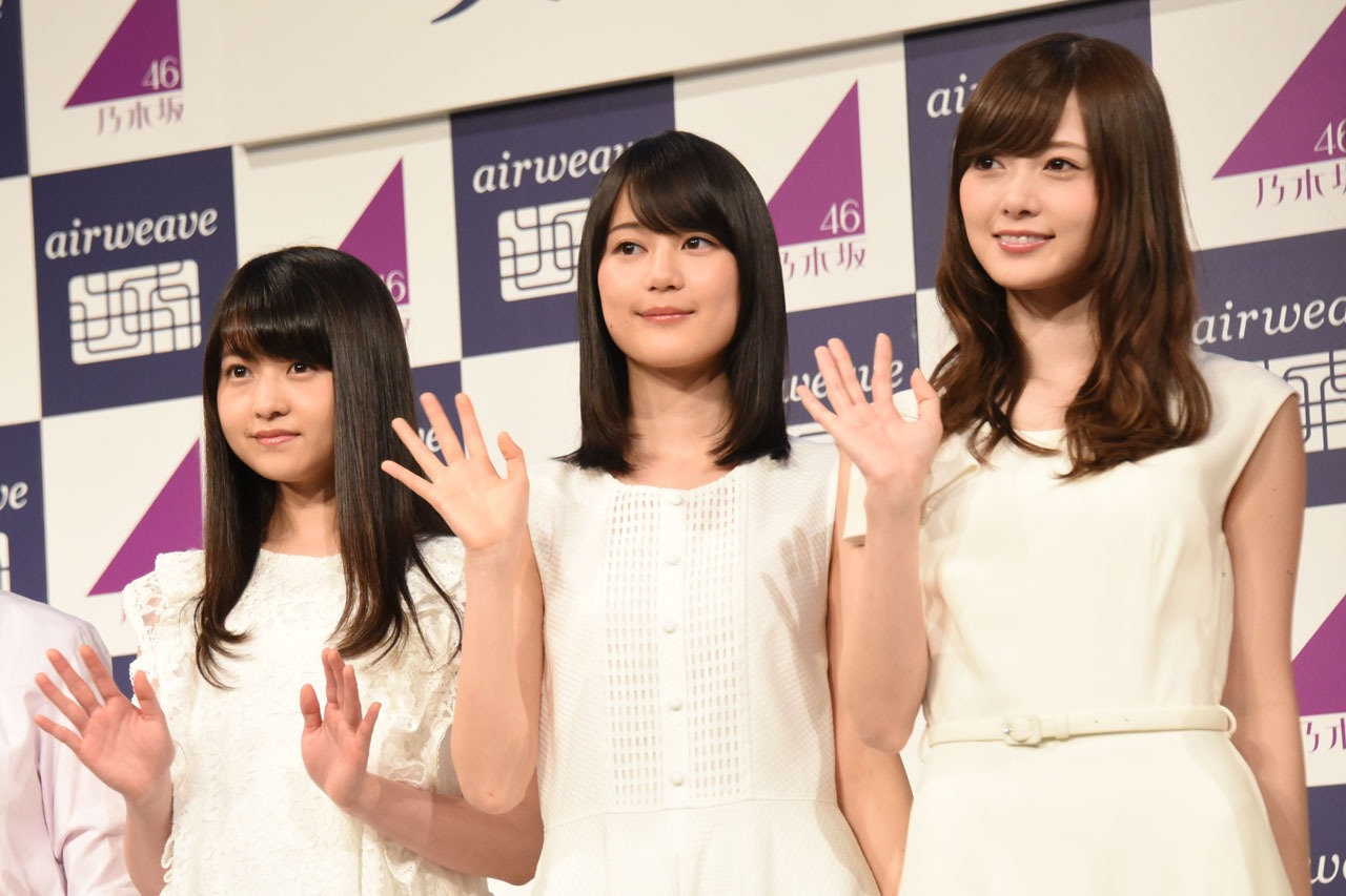 左から伊藤万理華、生田絵梨花、白石麻衣。