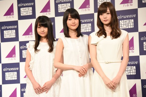 左から伊藤万理華、生田絵梨花、白石麻衣。