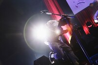 黒田隼之介（G, Cho）（撮影：後藤壮太郎）