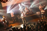 sumika「『アンサーパレード』Oneman Live Tour -Answer-」東京・赤坂BLITZ公演の様子。（撮影：後藤壮太郎）