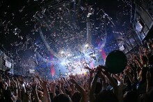 sumika「『アンサーパレード』Oneman Live Tour -Answer-」東京・赤坂BLITZ公演の様子。（撮影：後藤壮太郎）