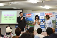 トークショー「“ぁぃぁぃ”が語る鉄道“あい”」の様子。