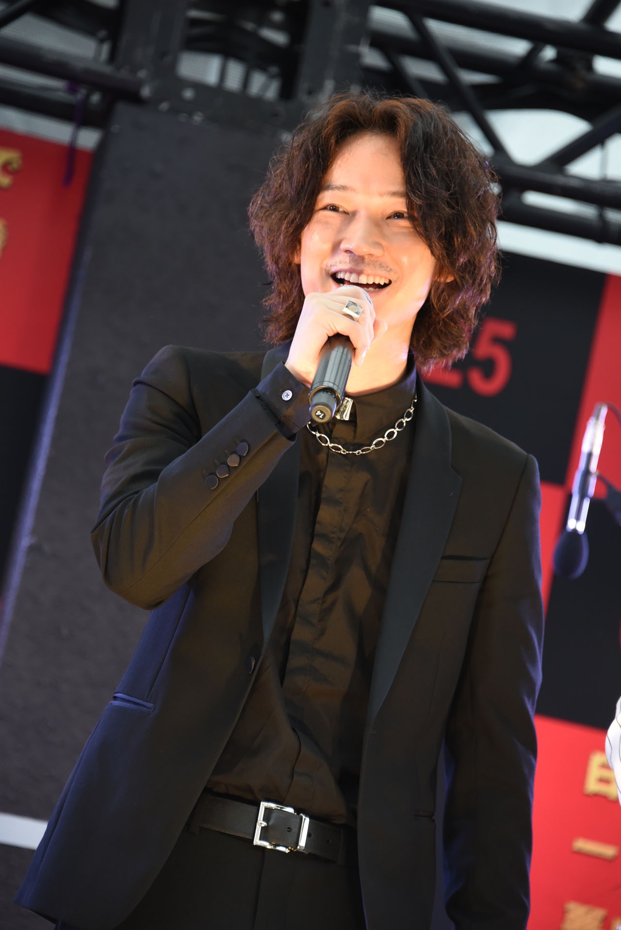綾野剛