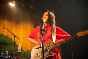中嶋イッキュウ(Vo, G)(Photo by Ohagi)