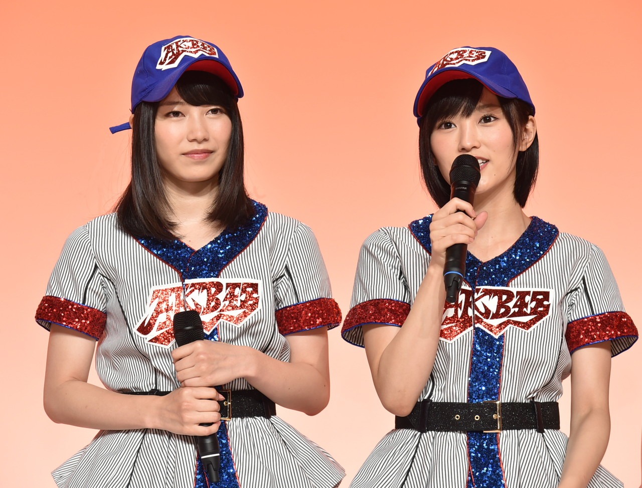左から横山由依、山本彩。（写真提供：ABC）