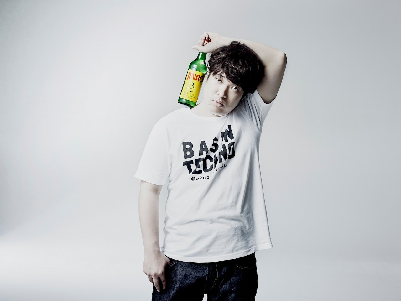 岡崎体育÷JINROキャンペーン曲「割る！」配信開始