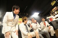 左からGAMO、Ken Yokoyama、川上つよし、谷中敦。（写真提供：cutting edge）