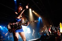 中尊寺まい（Vo, G）