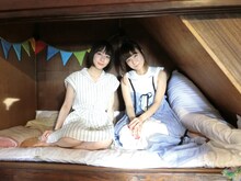 左から吉岡里帆、吉澤嘉代子。