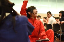 「でんぱカート対決」で大きく遅れての最下位ながらなんとか完走した古川未鈴。