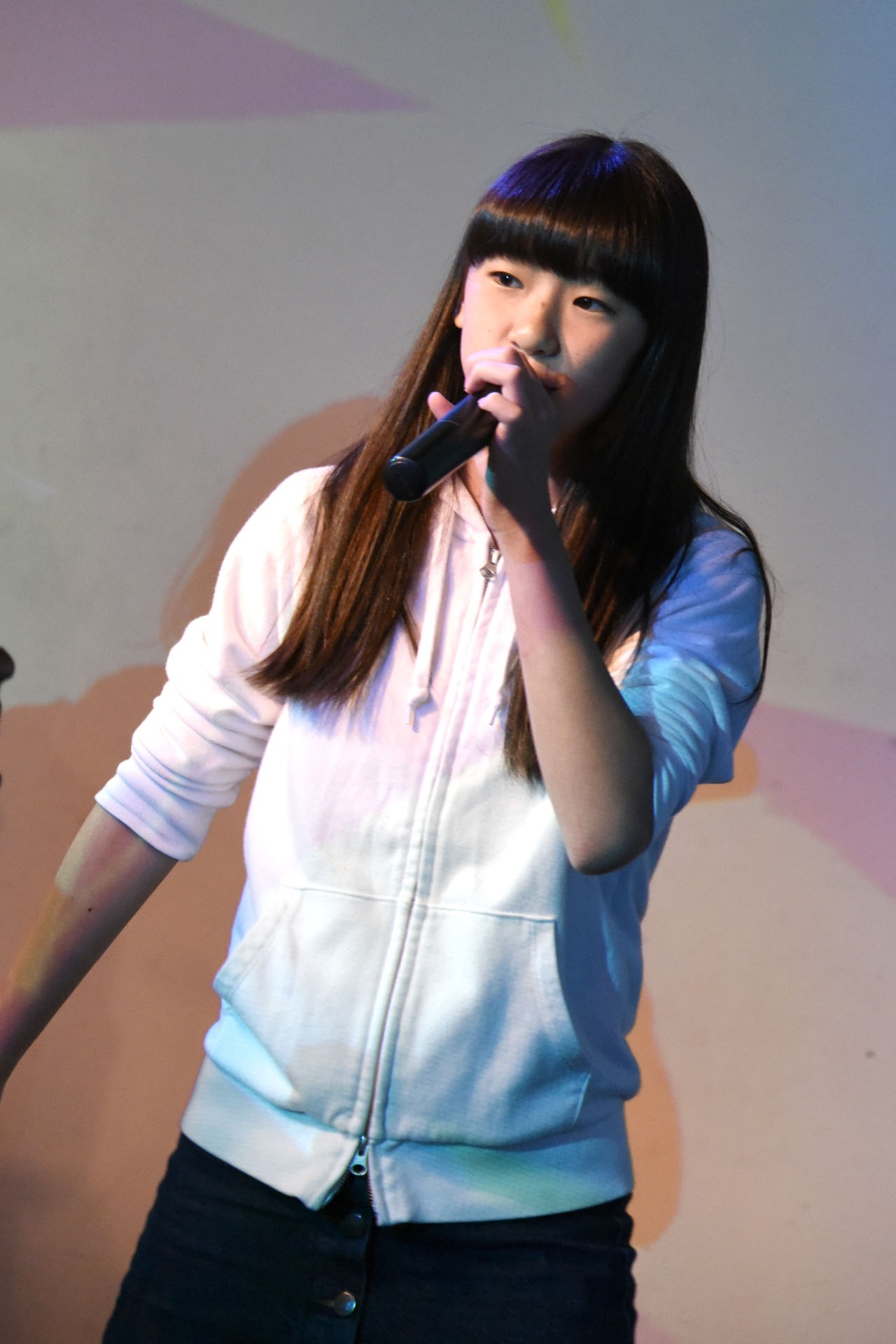 河村ゆりな