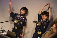 「Do The D-D-T!!」を踊るジョーとミロ。