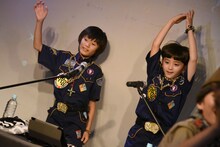 「Do The D-D-T!!」を踊るジョーとミロ。