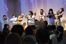 MAGiC BOYZとStereo Tokyoのコラボの様子。