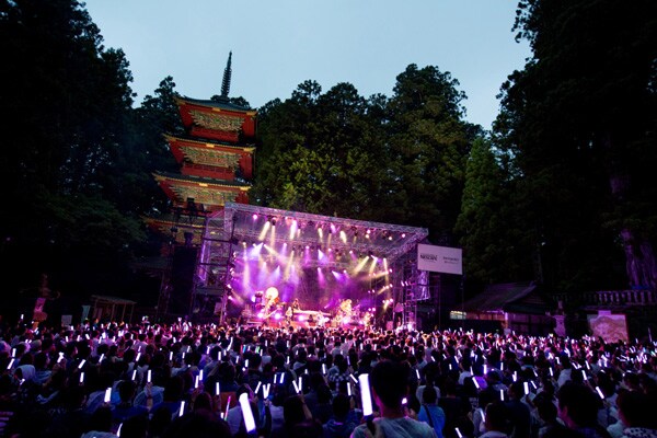和楽器バンドが五重塔バックに幻想的ライブ、新曲「起死回生」初披露