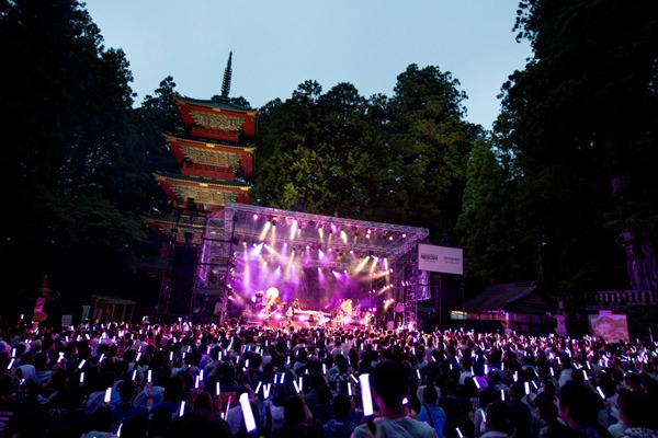 和楽器バンド「日光東照宮御鎮座四百年記念Special Concert」の様子。（写真提供：エイベックス）